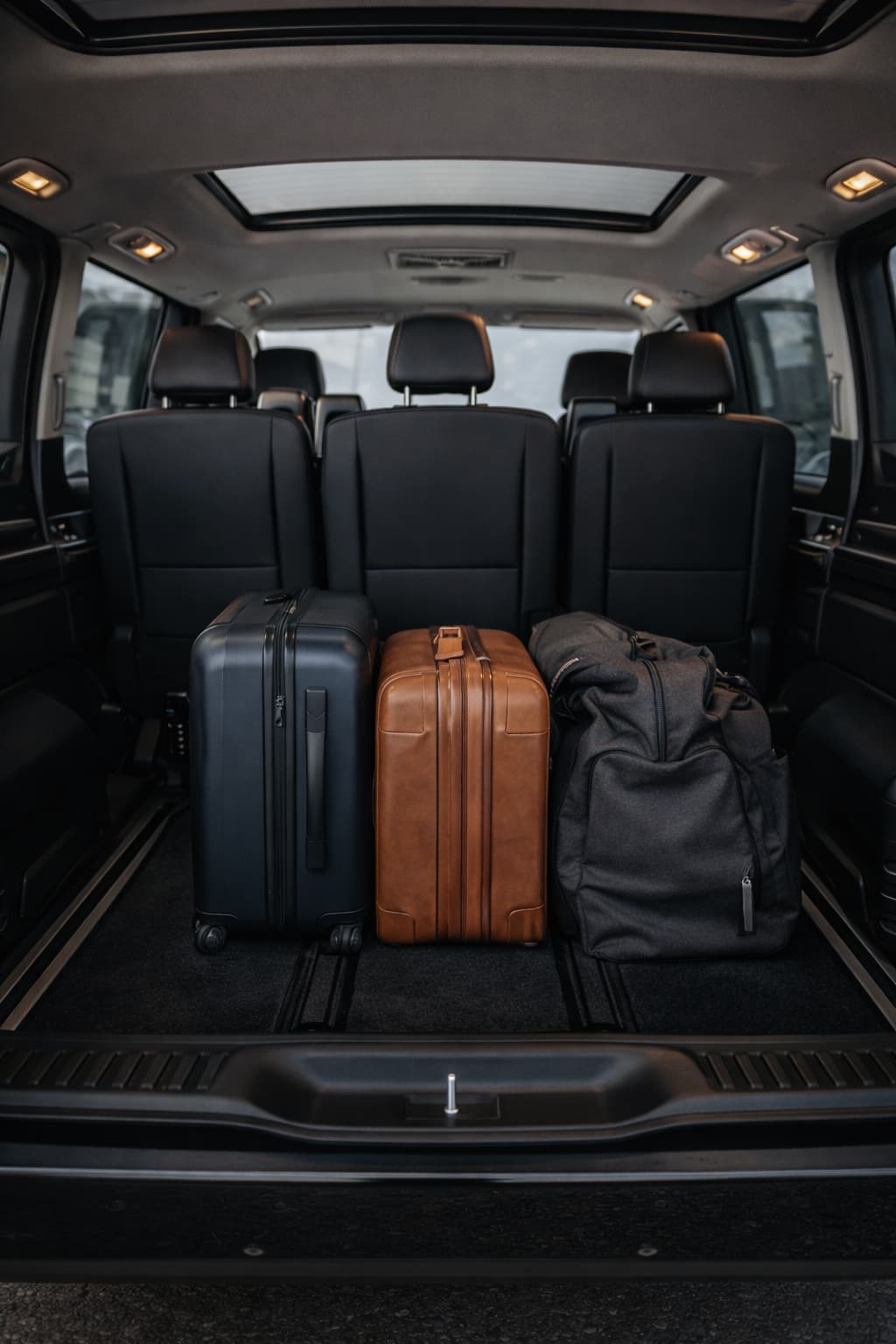 Interni in pelle Mercedes spazio bagagli per Bernina